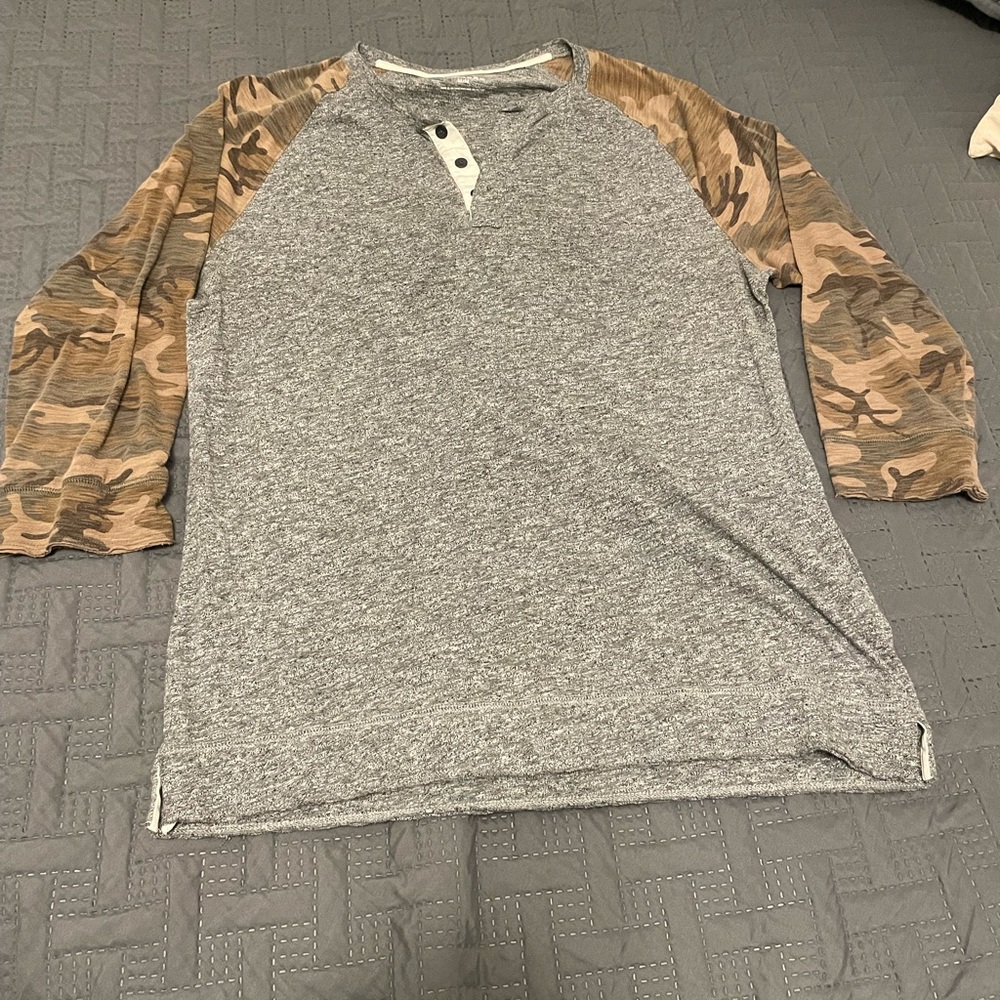 Express Men’s 3/4 Sleeve Henley
